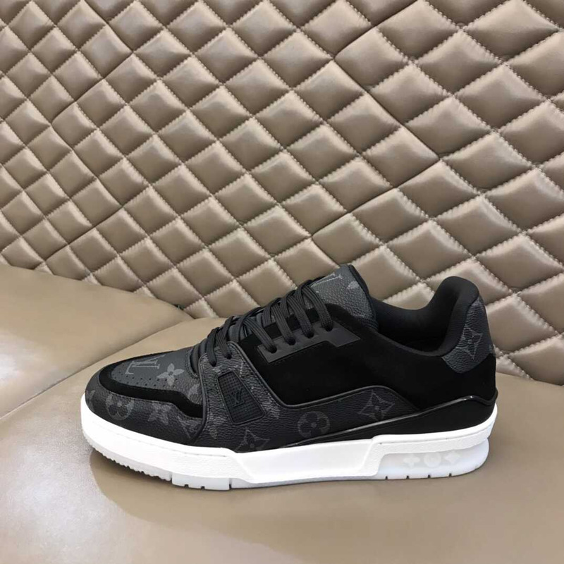 l**is V*t*n  black monogram trainer sneaker