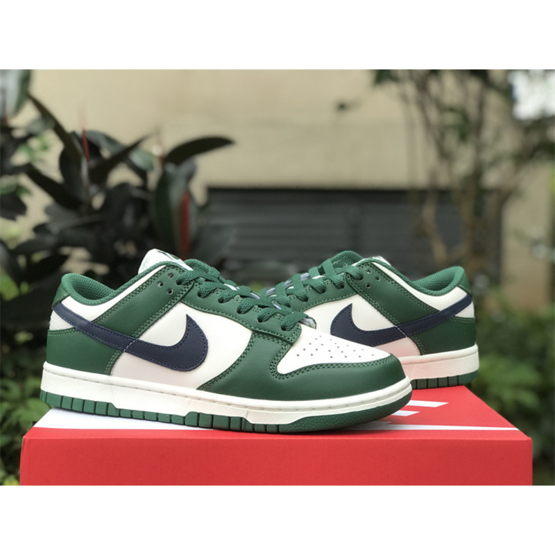 Nike Dunk Low \