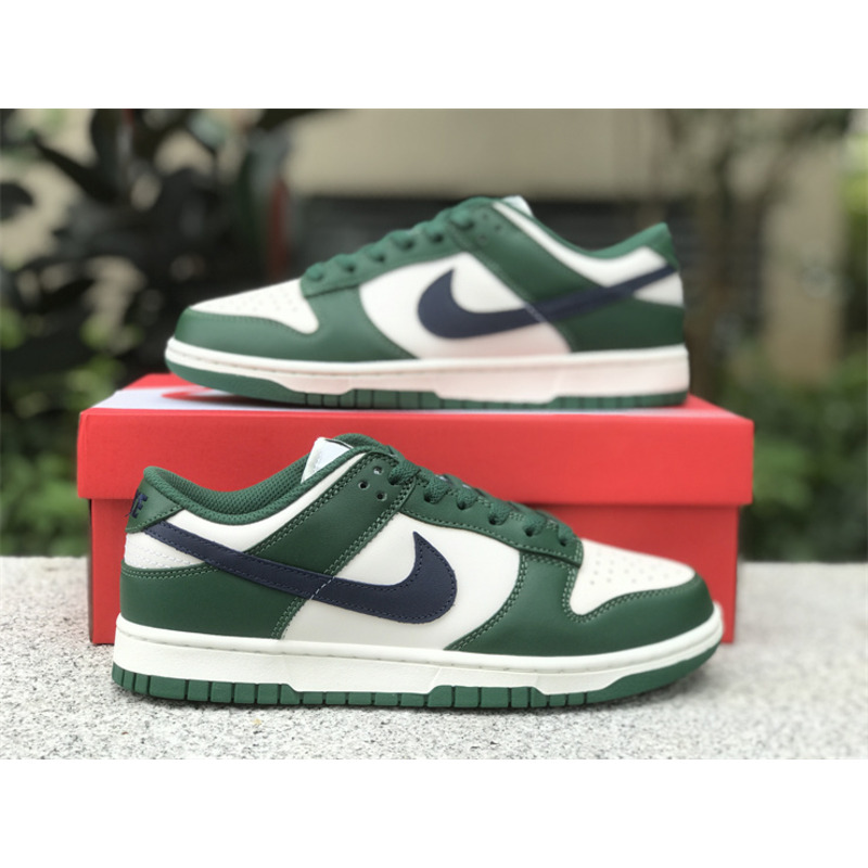 Nike Dunk Low \