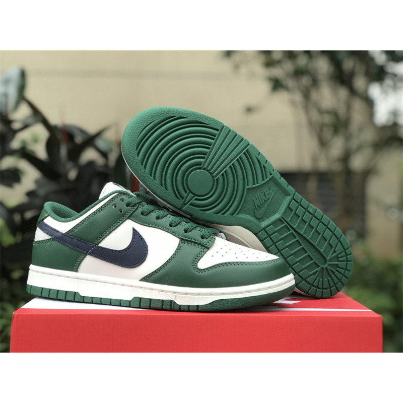 Nike Dunk Low \