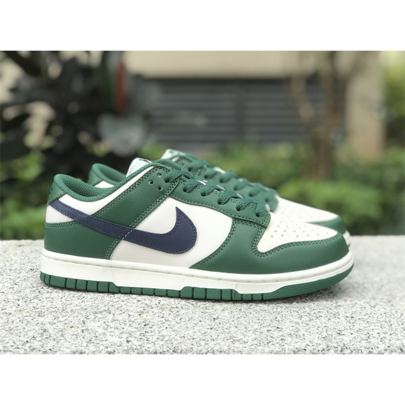 Nike Dunk Low \