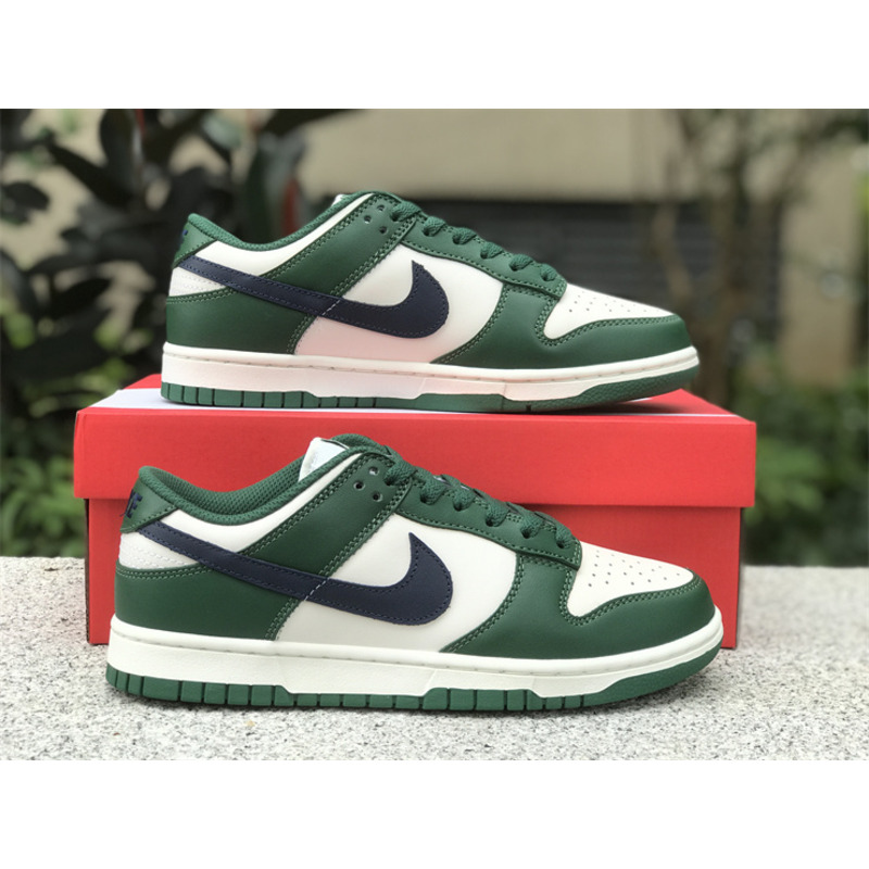 Nike Dunk Low \