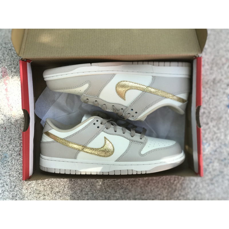 Nike Dunk Low \''Gold Swoosh\''