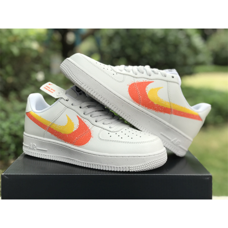 Nike Air Force 1 \