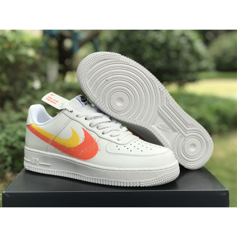 Nike Air Force 1 \