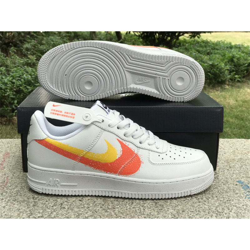 Nike Air Force 1 \