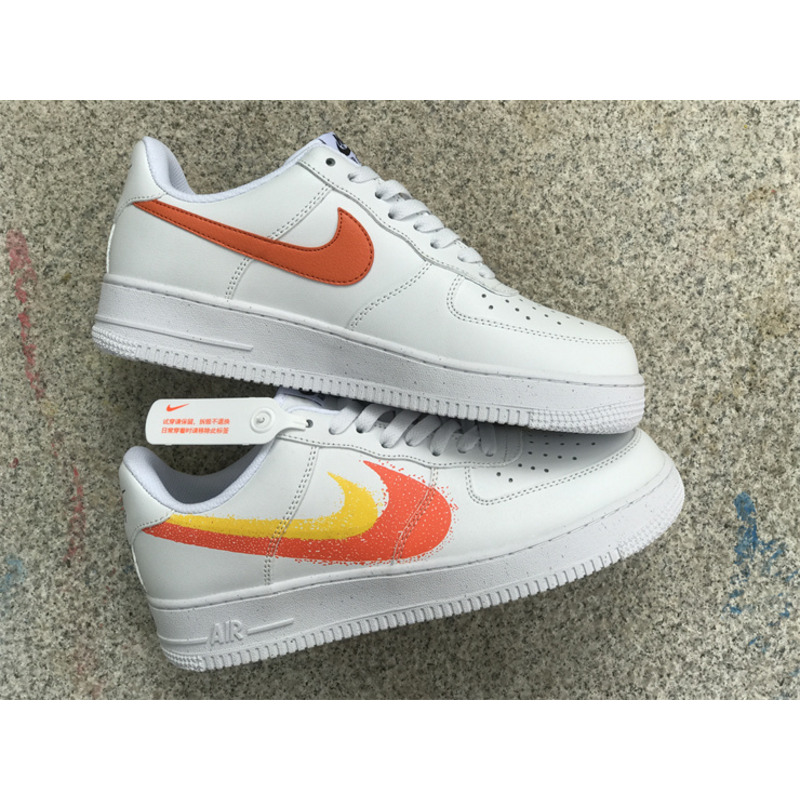 Nike Air Force 1 \