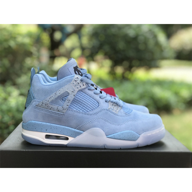 Jordan 4 Retro University Blue