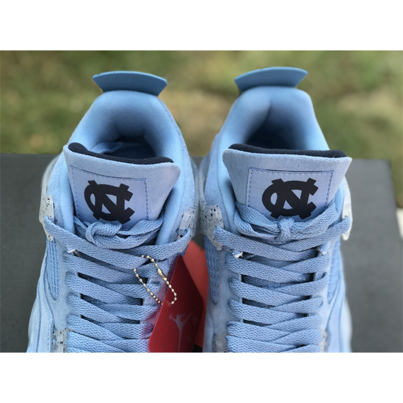 Jordan 4 Retro University Blue