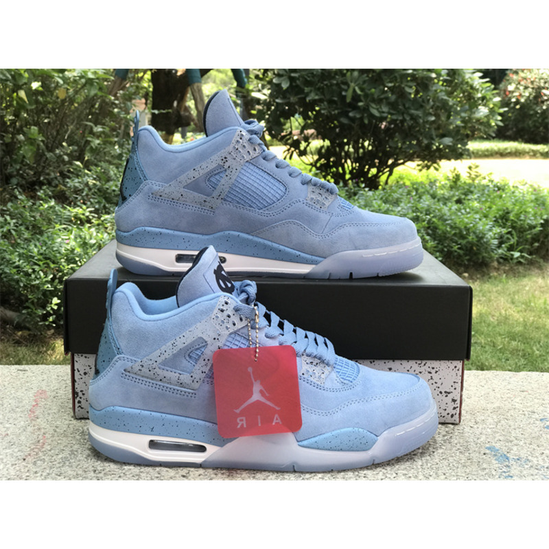 Jordan 4 Retro University Blue