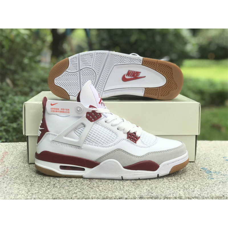 Jordan Retro 4 Sneaker Red And Grey