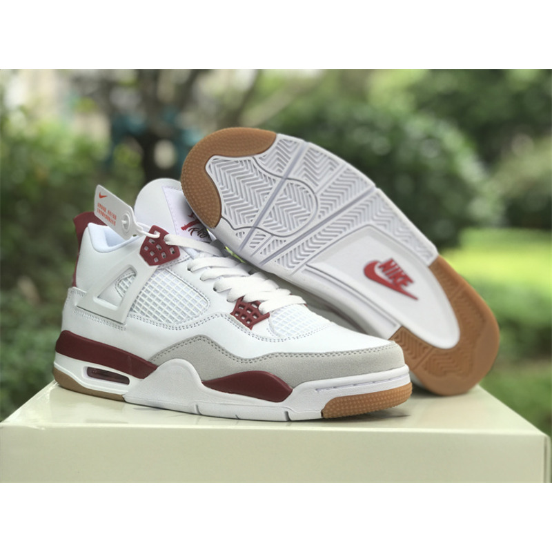 Jordan Retro 4 Sneaker Red And Grey