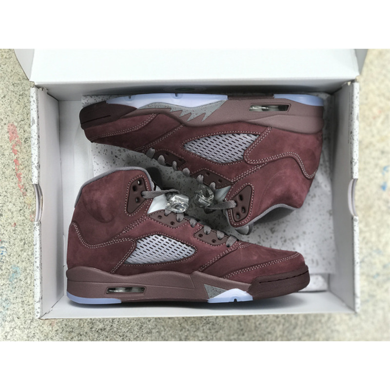 Jordan 5 Sneaker Retro Burgundy