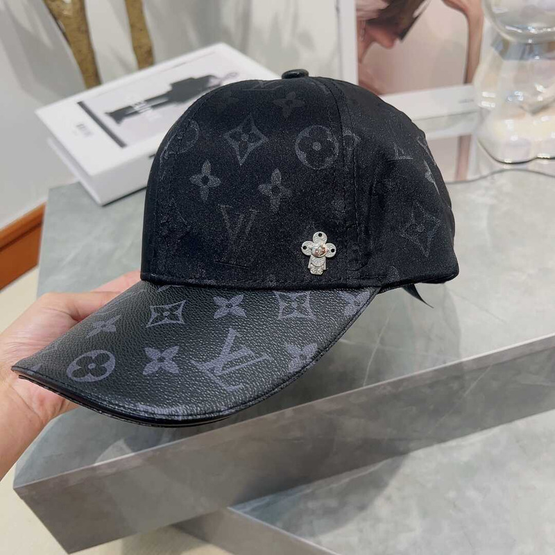 l**is V*t*n monogram jacquard leather baseball cap all black