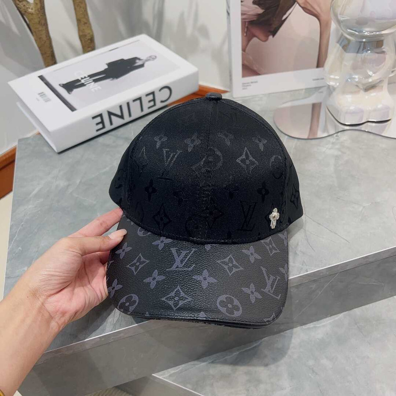 l**is V*t*n monogram jacquard leather baseball cap all black