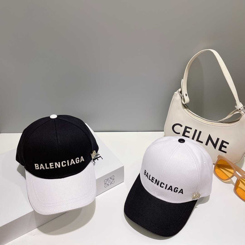 Ba*len*cia*ga black and white splicing baseball cap