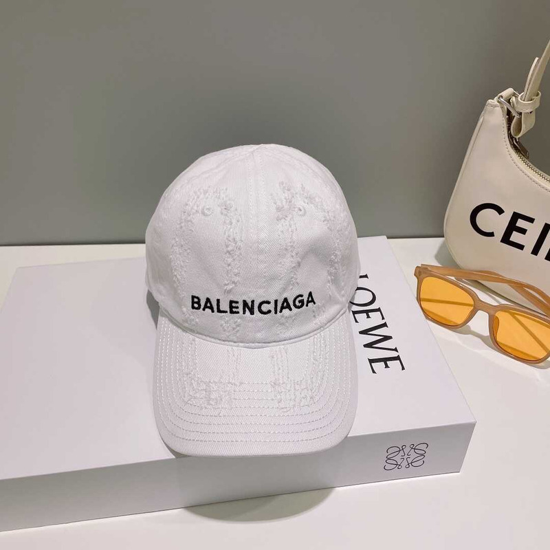 Ba*len*cia*ga embroidered logo baseball hat - white