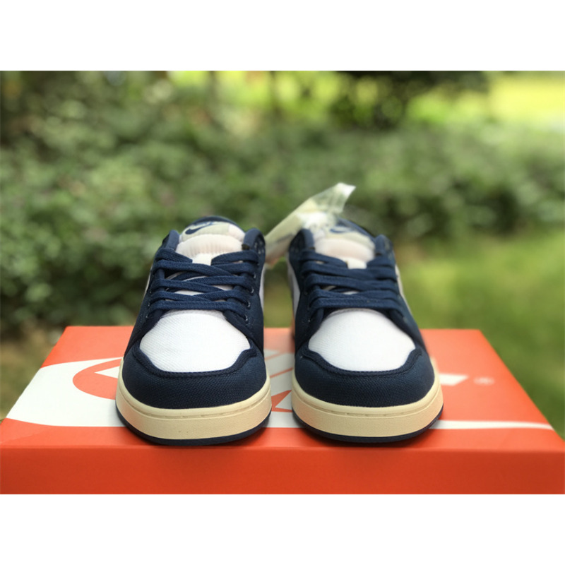 Nike WMNS Dunk Low “Vintage Navy\"