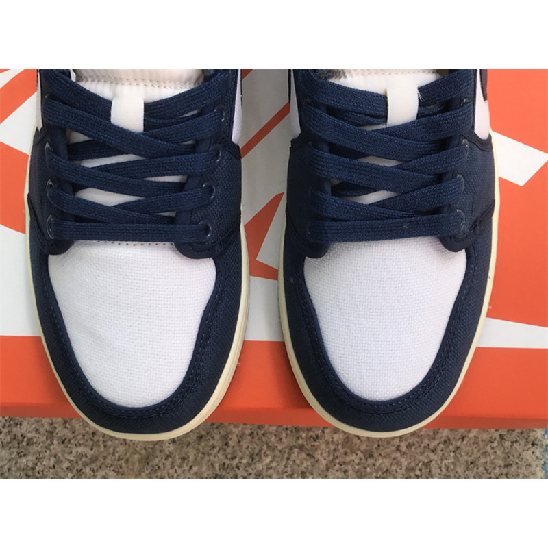 Nike WMNS Dunk Low “Vintage Navy\"