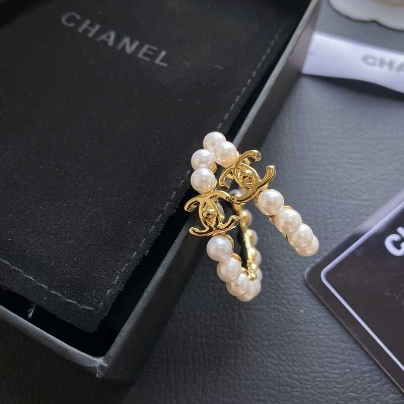 Ch*el hoop earrings metal and imitation pearls gold and pearl white