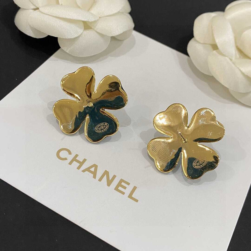 Ch*el flower earring black