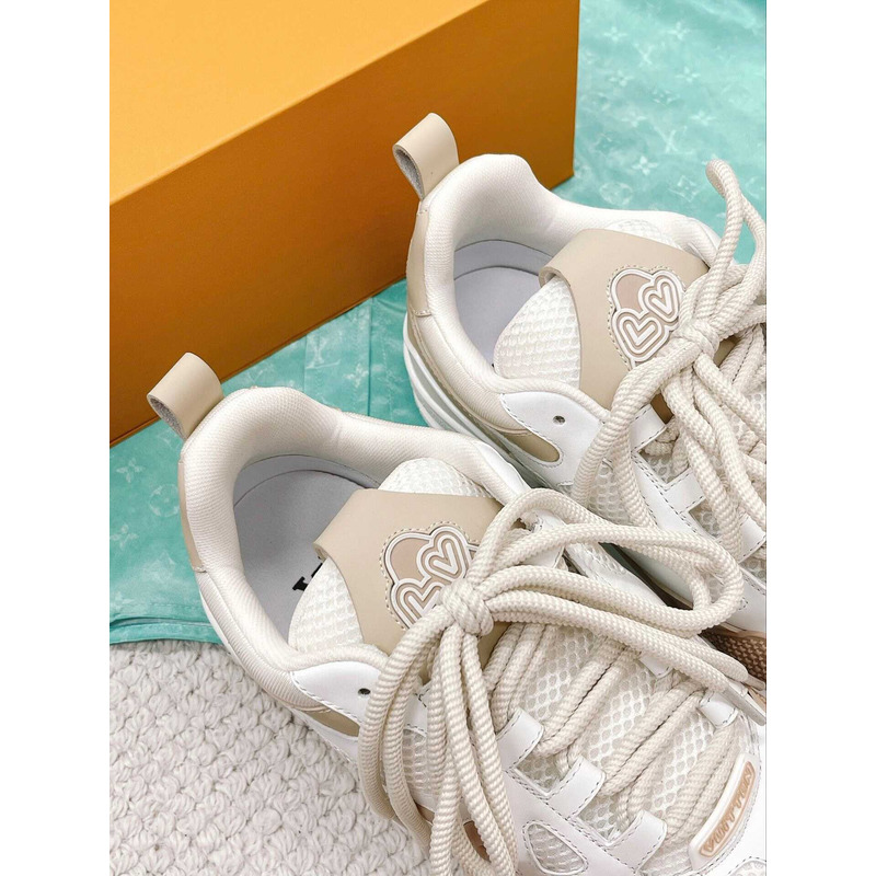 l**is V*t*n trainer sneakers beige