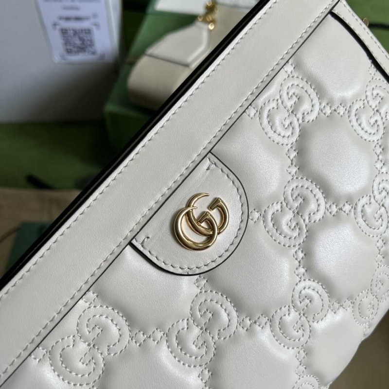 G*u*i gg matelasse small bag white leather