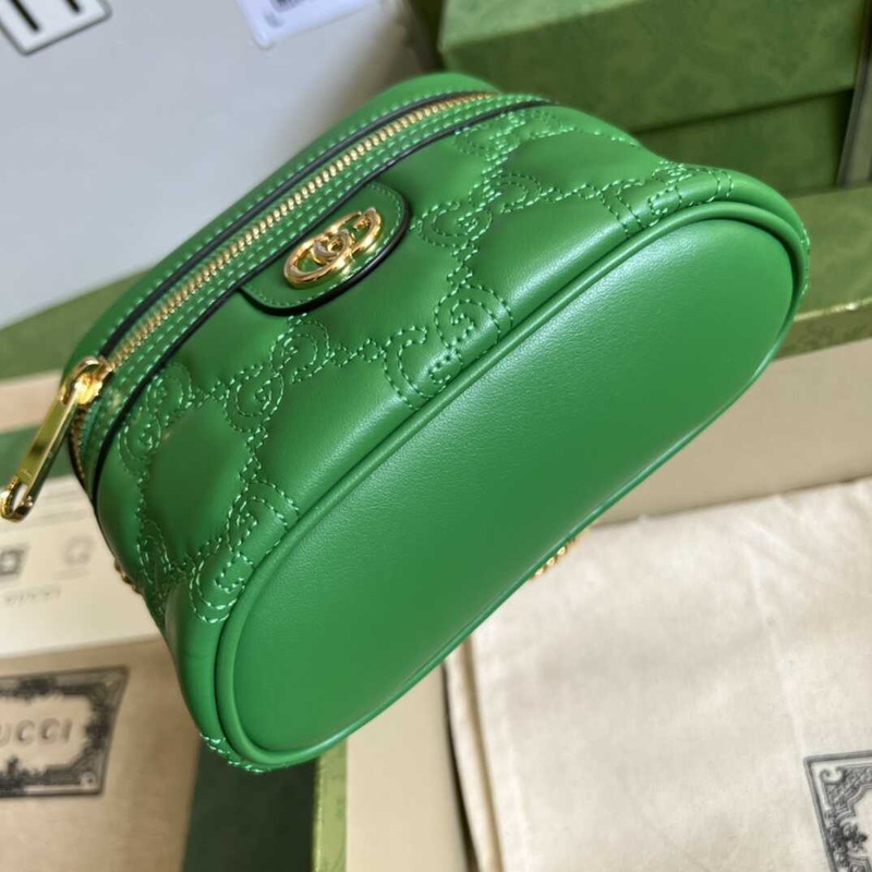 G*u*i gg matelasse mini tote green