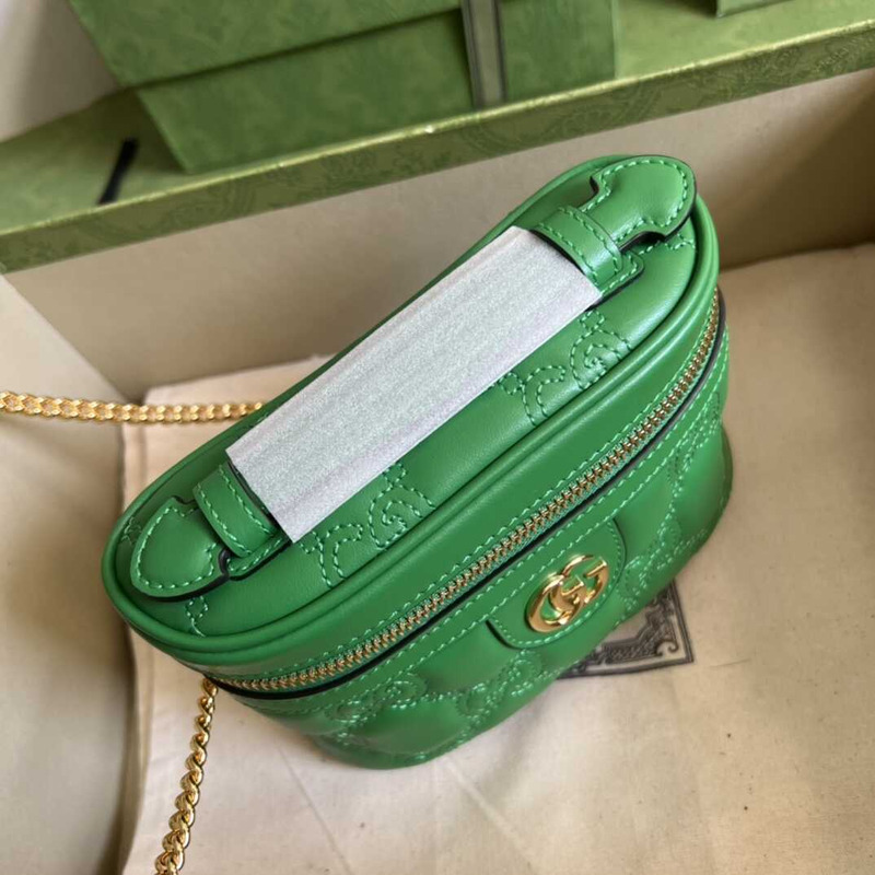 G*u*i gg matelasse mini tote green