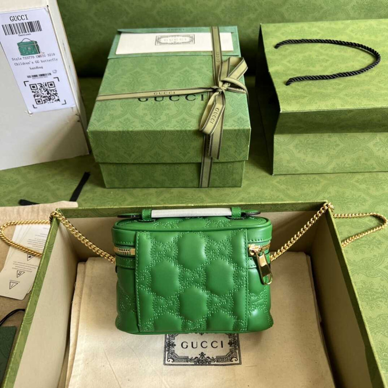 G*u*i gg matelasse mini tote green