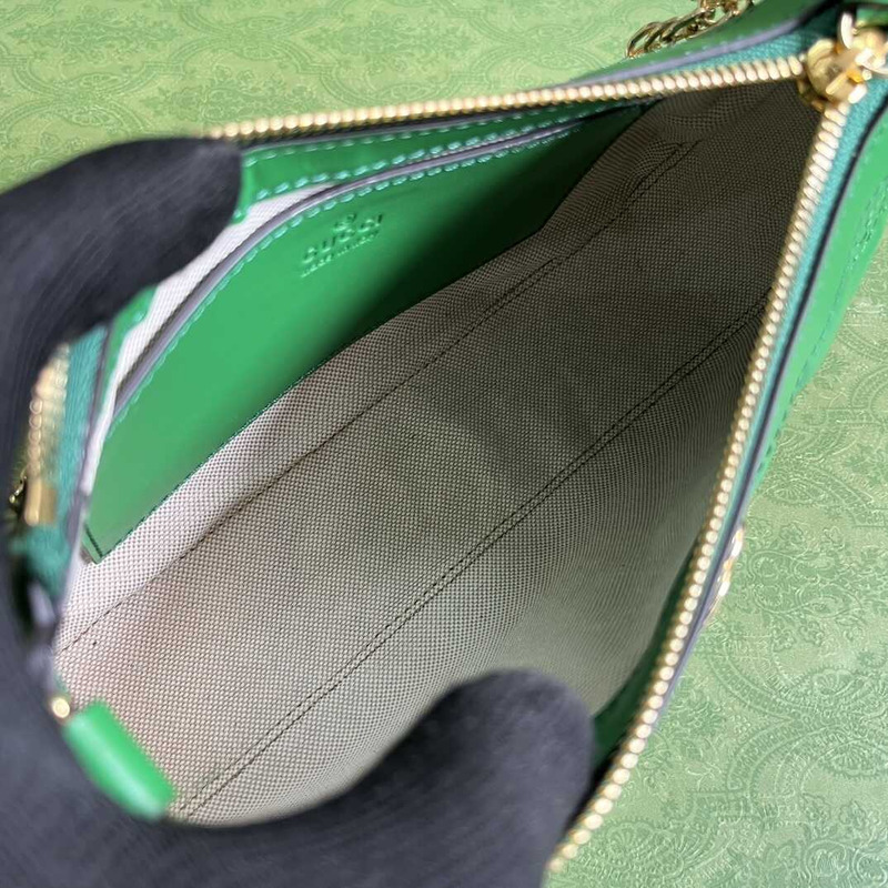 G*u*i gg matelasse leather bag green