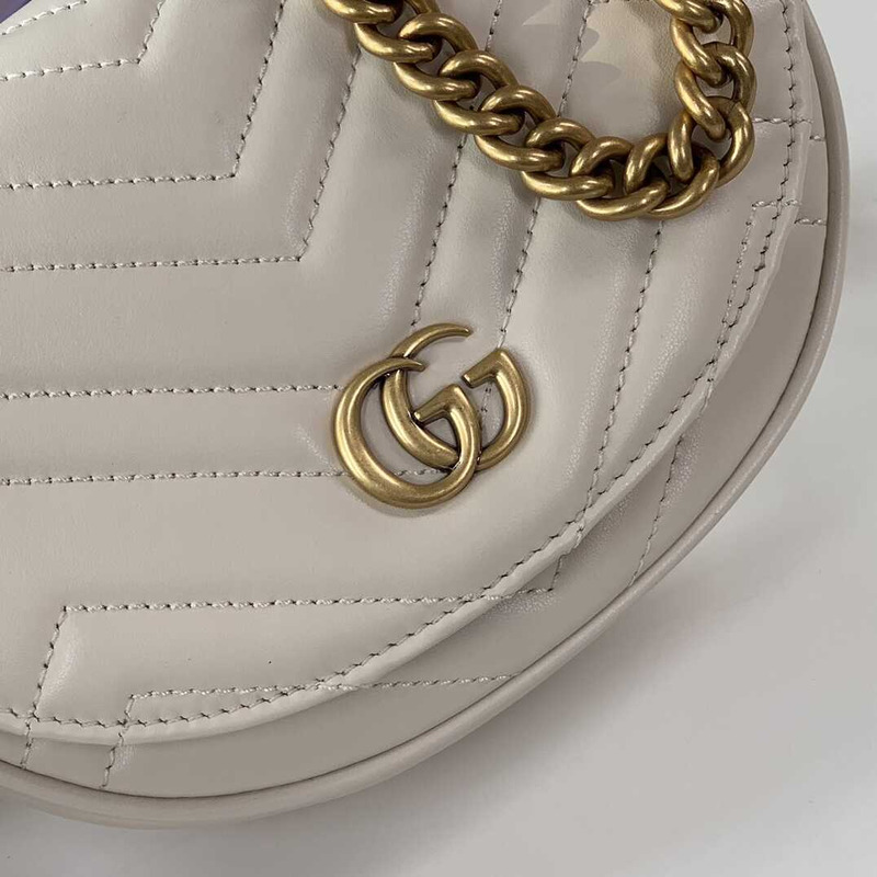 G*u*i  gg marmont quilted chain mini bag white