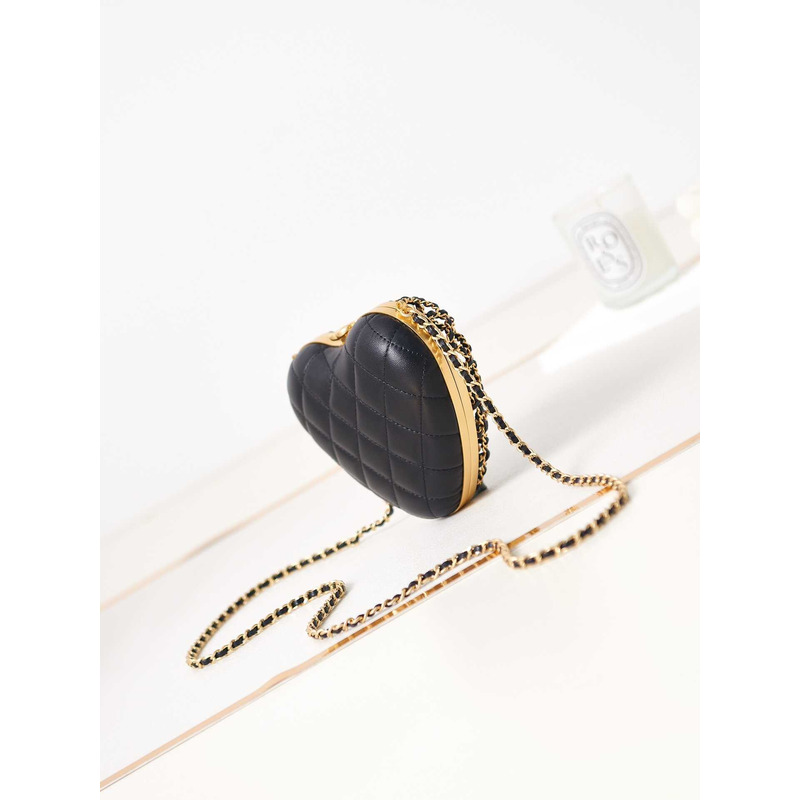 Ch*el heart minaudiere lambskin & gold-tone metal black