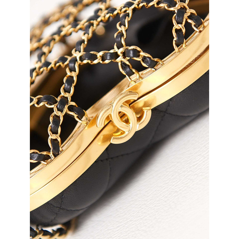 Ch*el heart minaudiere lambskin & gold-tone metal black