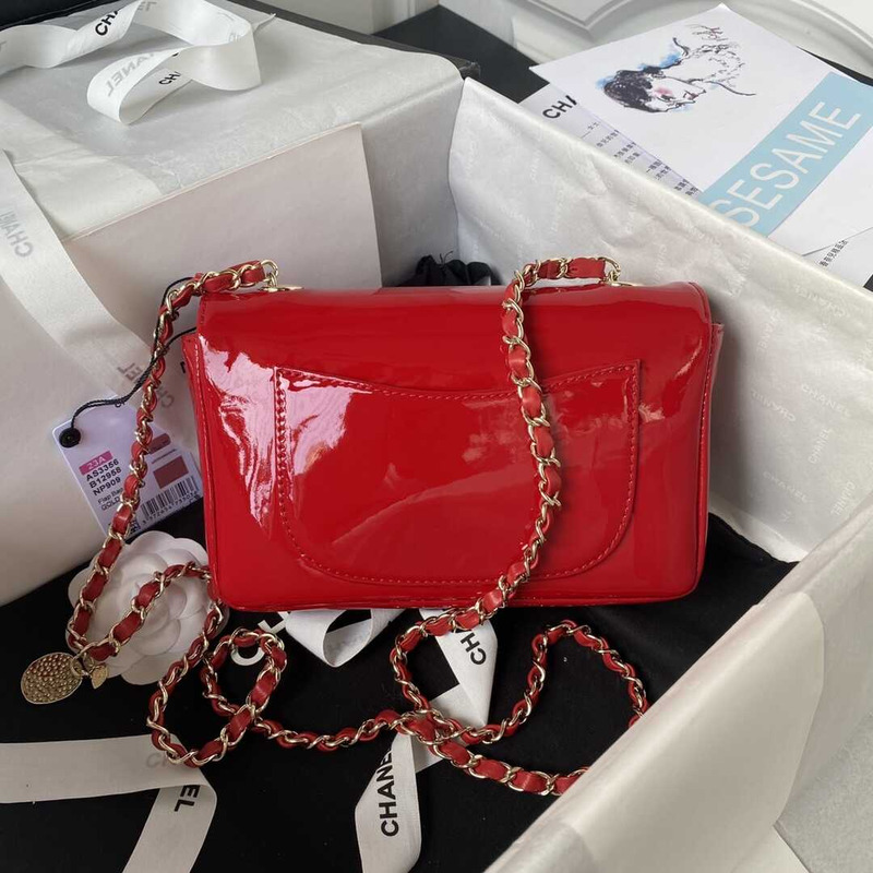 Ch*el 2023 patent leather camellia catwalk style chain bag red