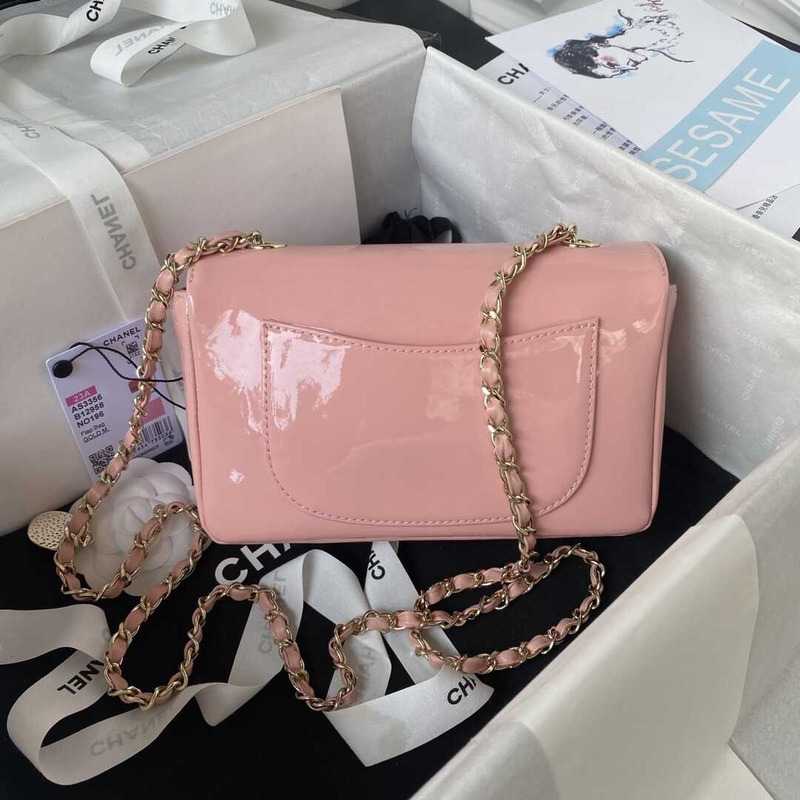 Ch*el 2023 patent leather camellia catwalk style chain bag pink