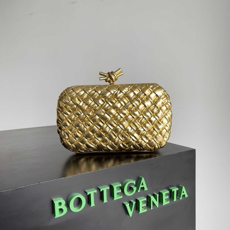 Bo*te*ga ve*ne*ta knot calfskin gold