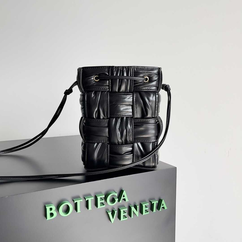 Bo*te*ga ve*ne*ta small sheepskin cassette bucket bag black