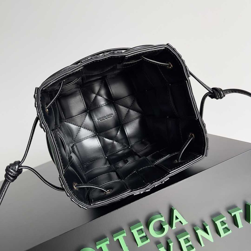 Bo*te*ga ve*ne*ta small sheepskin cassette bucket bag black