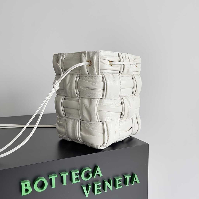 Bo*te*ga ve*ne*ta small sheepskin cassette bucket bag white