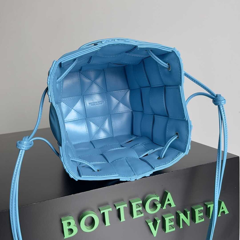 Bo*te*ga ve*ne*ta small sheepskin cassette bucket bag blue