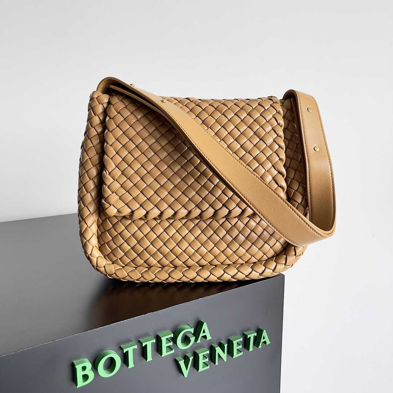 Bo*te*ga ve*ne*ta shoulder bag women brown