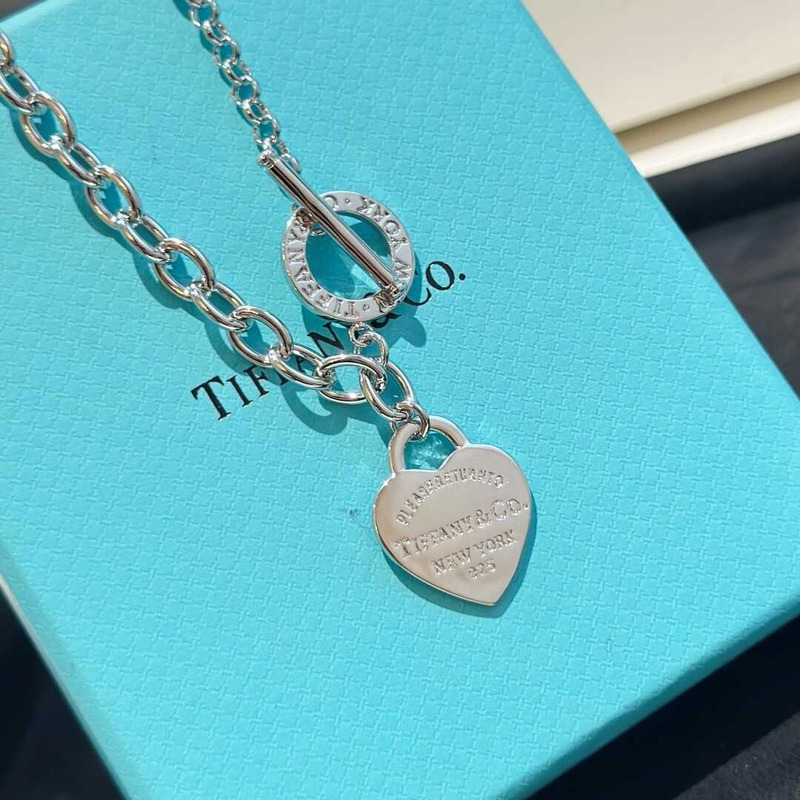 T*f*ny & co  T*f*ny & co T*f*ny necklace in silver