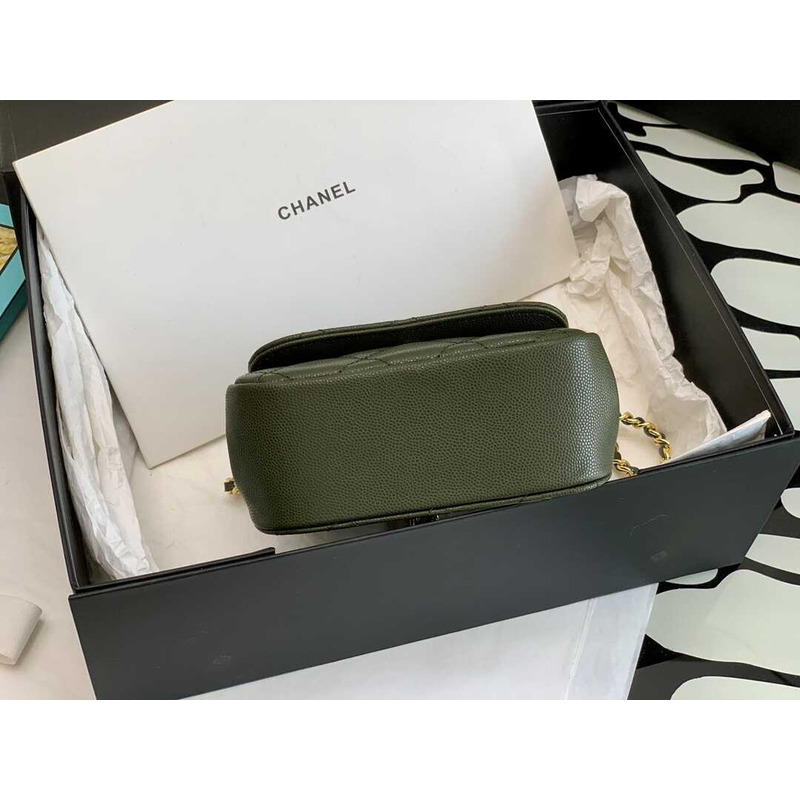 Ch*el 22k zipper flap bag green