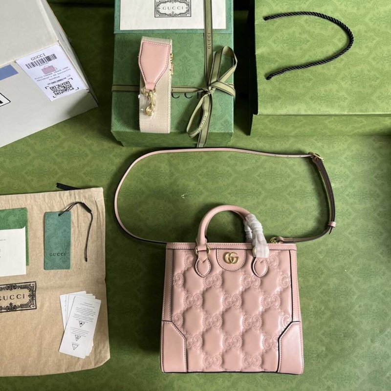 G*u*i gg quilted mini handle bag pink