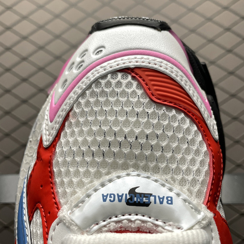 Ba*len*cia*ga runner sneaker in white pink