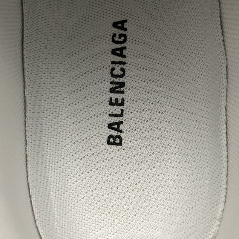 Ba*len*cia*ga runner sneaker in white pink