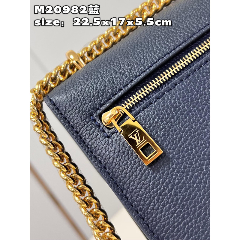 l**is V*t*n mylockme grained calfskin chain bag