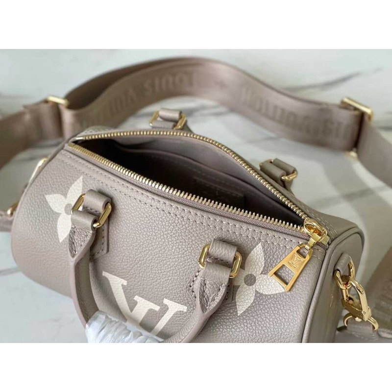 l**is V*t*n papillon bb dove beige/cream