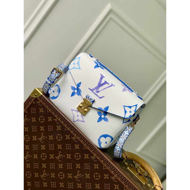 l**is V*t*n pochette metis mm blue